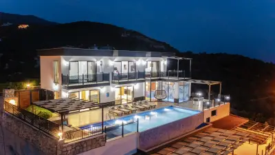 villa-gunes-88